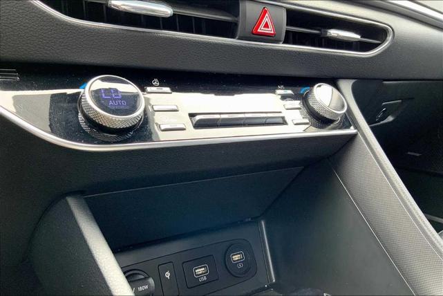 Photo of 2022 Phantom Black Hyundai SONATA