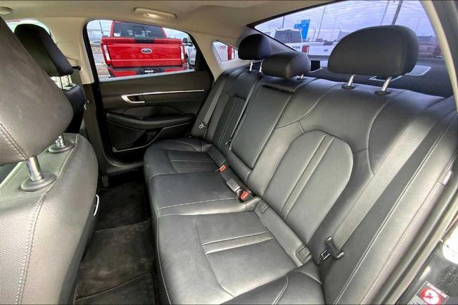Photo of 2022 Phantom Black Hyundai SONATA