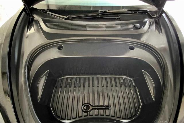 Photo of 2023 Black Tesla Model 3