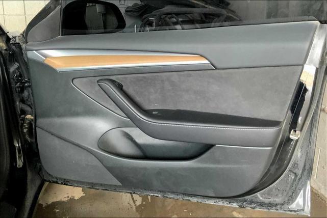 Photo of 2023 Black Tesla Model 3