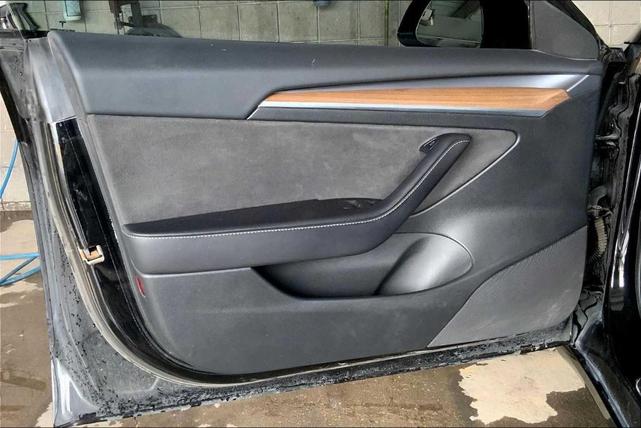 Photo of 2023 Black Tesla Model 3