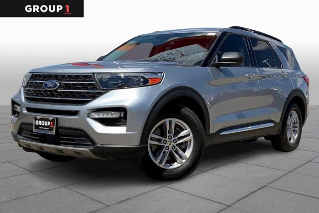 Photo of 2020 Iconic Silver Metallic Ford Explorer