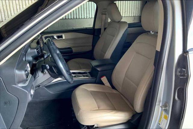 Photo of 2020 Iconic Silver Metallic Ford Explorer