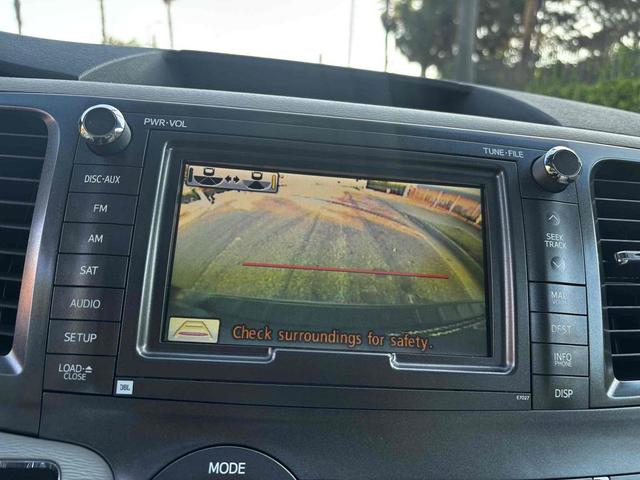 Photo of 2013 Predawn Gray Mica Toyota Sienna