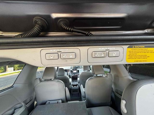Photo of 2013 Predawn Gray Mica Toyota Sienna