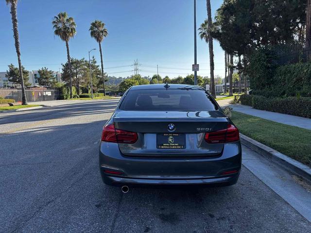 Photo of 2018 Mineral Gray Metallic BMW 320