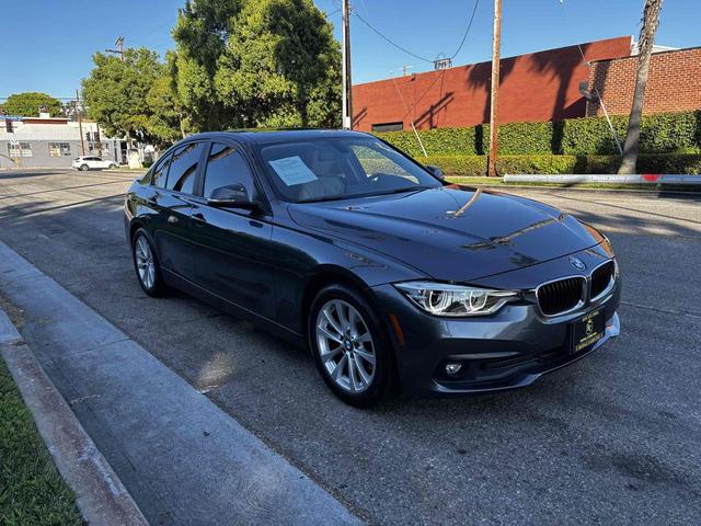 Photo of 2018 Mineral Gray Metallic BMW 320
