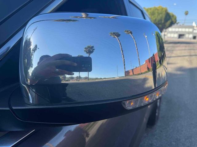 Photo of 2015 Granite Crystal Metallic Clearcoat Jeep Grand Cherokee