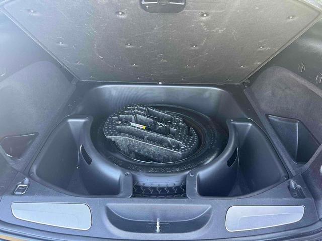 Photo of 2015 Granite Crystal Metallic Clearcoat Jeep Grand Cherokee