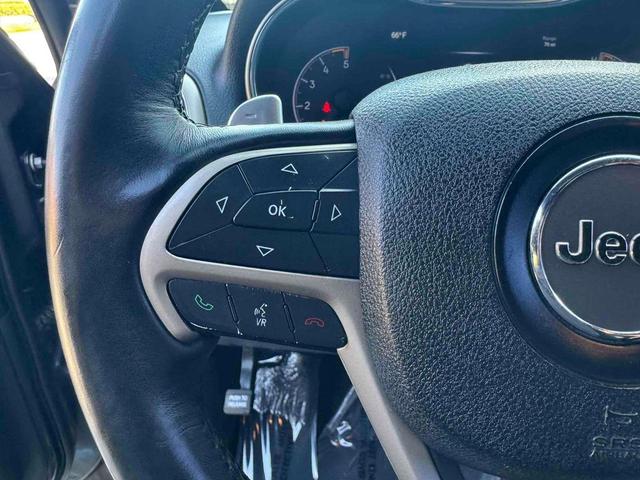 Photo of 2015 Granite Crystal Metallic Clearcoat Jeep Grand Cherokee
