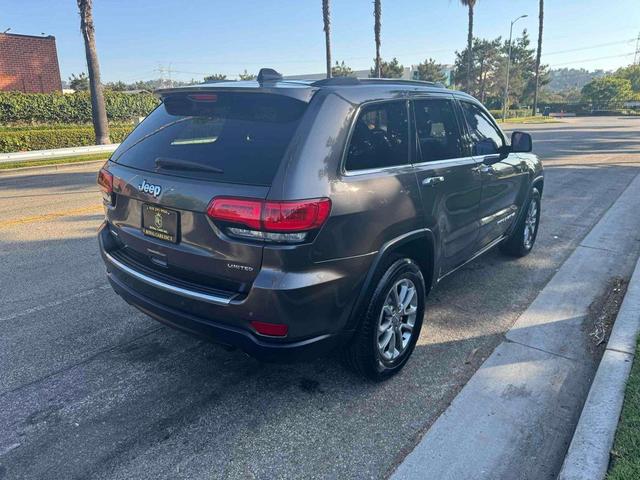 Photo of 2015 Granite Crystal Metallic Clearcoat Jeep Grand Cherokee