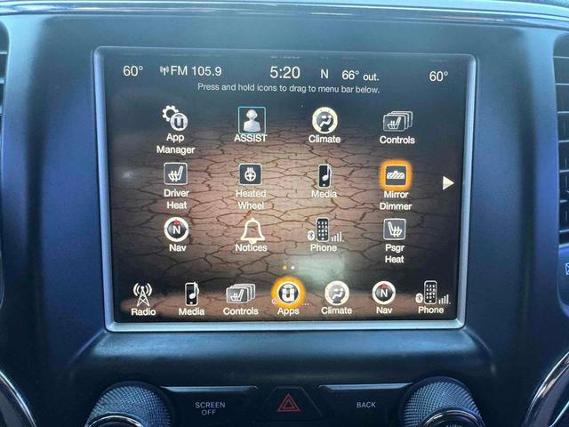 Photo of 2015 Granite Crystal Metallic Clearcoat Jeep Grand Cherokee