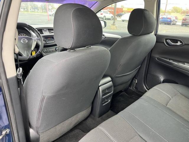 Photo of 2017 Super Black Nissan Sentra