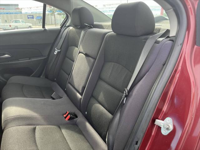 Photo of 2015 Maroon Chevrolet Cruze