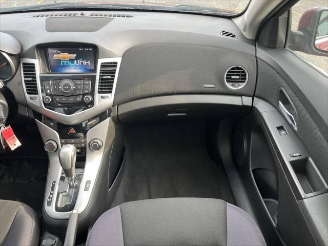Photo of 2015 Maroon Chevrolet Cruze