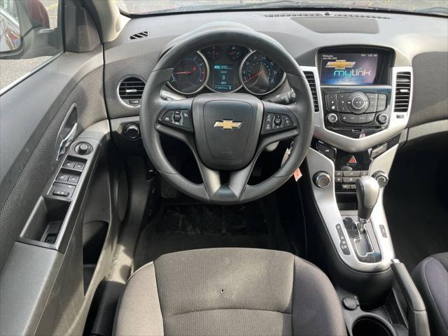 Photo of 2015 Maroon Chevrolet Cruze