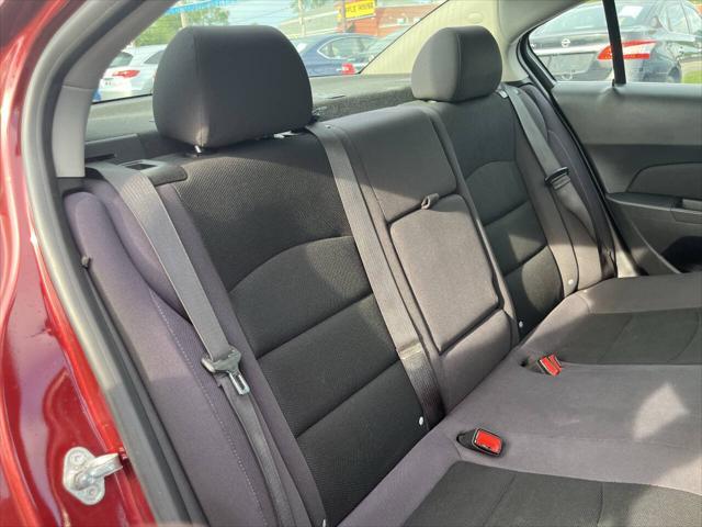 Photo of 2015 Maroon Chevrolet Cruze