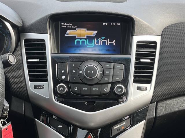 Photo of 2015 Maroon Chevrolet Cruze