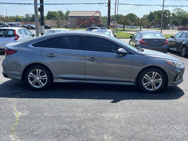 Photo of 2019 Machine Gray Hyundai SONATA