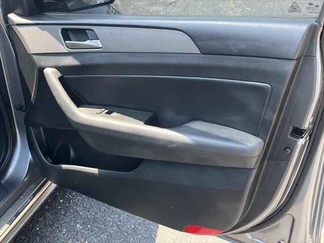Photo of 2019 Machine Gray Hyundai SONATA