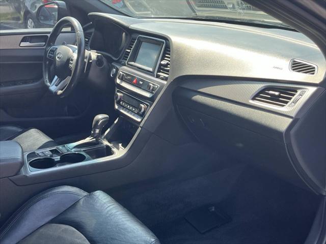 Photo of 2019 Machine Gray Hyundai SONATA