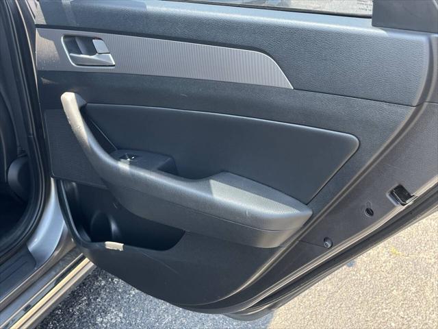Photo of 2019 Machine Gray Hyundai SONATA
