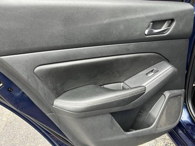 Photo of 2019 Deep Blue Pearl Nissan Altima