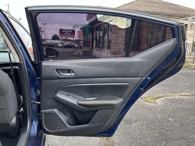 Photo of 2019 Deep Blue Pearl Nissan Altima