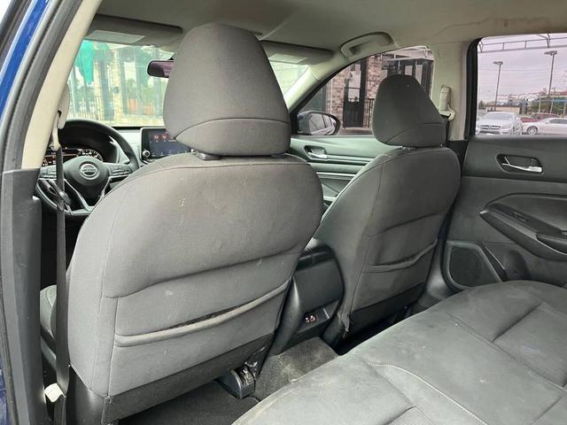 Photo of 2019 Deep Blue Pearl Nissan Altima