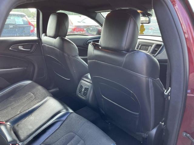 Photo of 2015 Maroon Chrysler 200