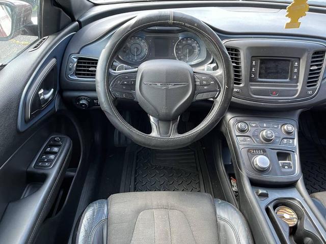 Photo of 2015 Maroon Chrysler 200