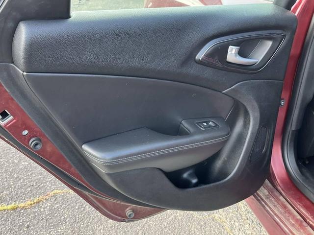 Photo of 2015 Maroon Chrysler 200