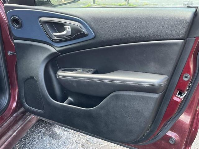 Photo of 2015 Maroon Chrysler 200