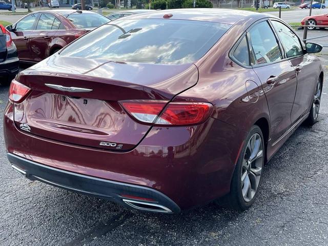 Photo of 2015 Maroon Chrysler 200