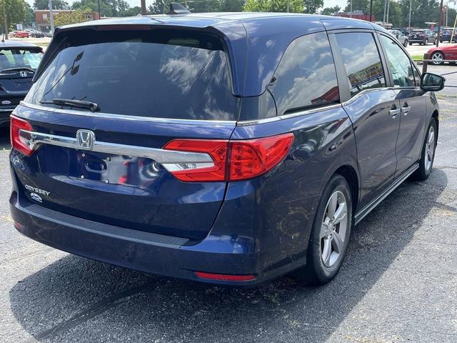 Photo of 2018 Obsidian Blue Pearl Honda Odyssey