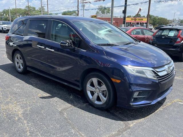 Photo of 2018 Obsidian Blue Pearl Honda Odyssey