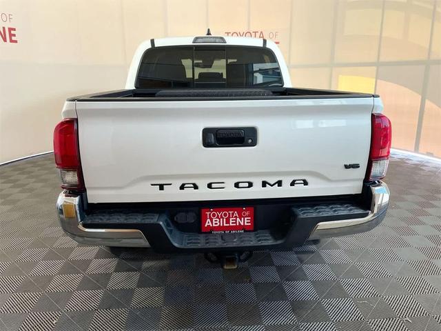 Photo of 2020 Super White Toyota Tacoma