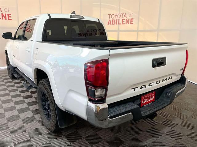 Photo of 2020 Super White Toyota Tacoma