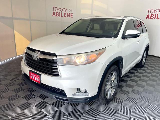 Photo of 2016 Blizzard Pearl Toyota Highlander