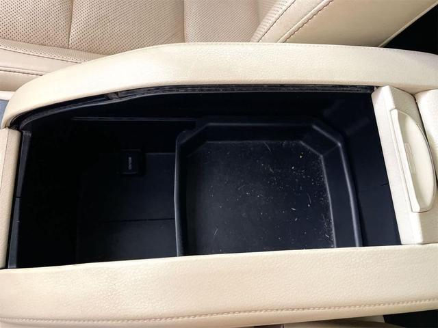 Photo of 2016 Blizzard Pearl Toyota Highlander