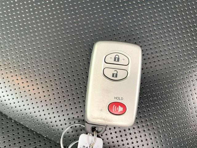 Photo of 2016 Magnetic Gray Metallic Toyota 4Runner