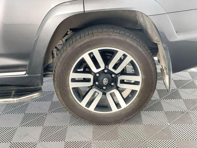 Photo of 2016 Magnetic Gray Metallic Toyota 4Runner