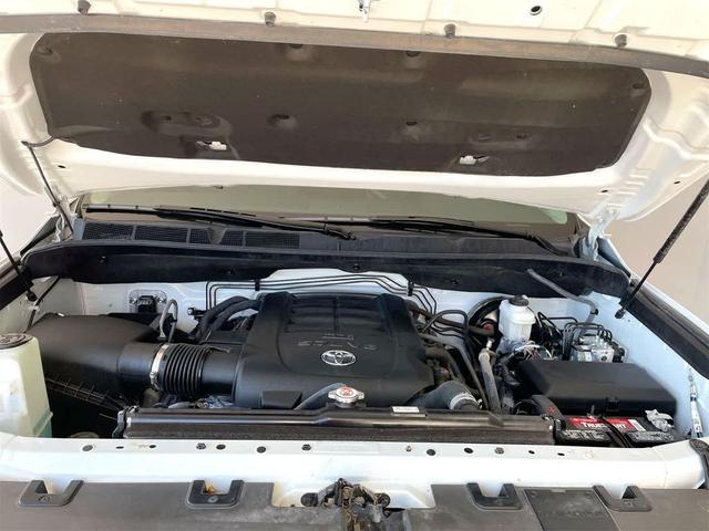 Photo of 2020 Super White Toyota Tundra