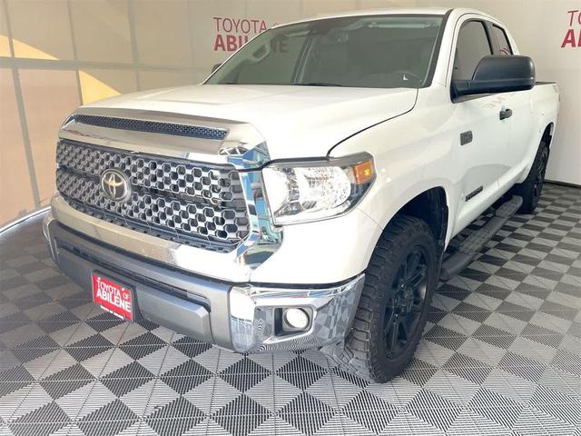 Photo of 2020 Super White Toyota Tundra