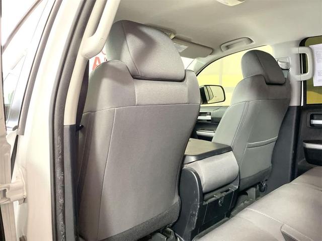 Photo of 2020 Super White Toyota Tundra