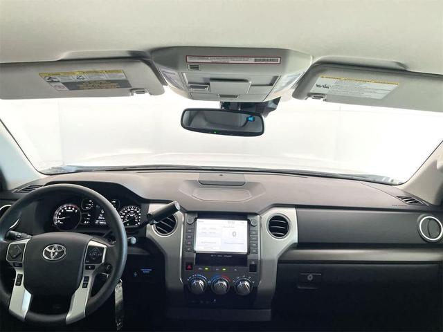Photo of 2020 Super White Toyota Tundra