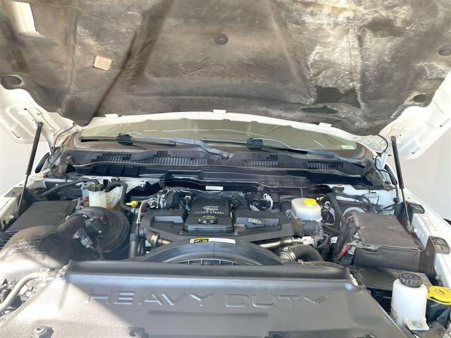 Photo of 2014 Bright White Clearcoat RAM 2500