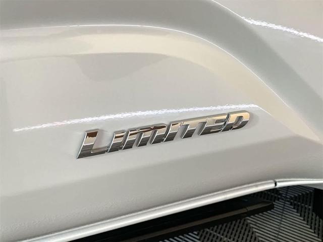 Photo of 2025 Wind Chill Pearl Toyota Tacoma