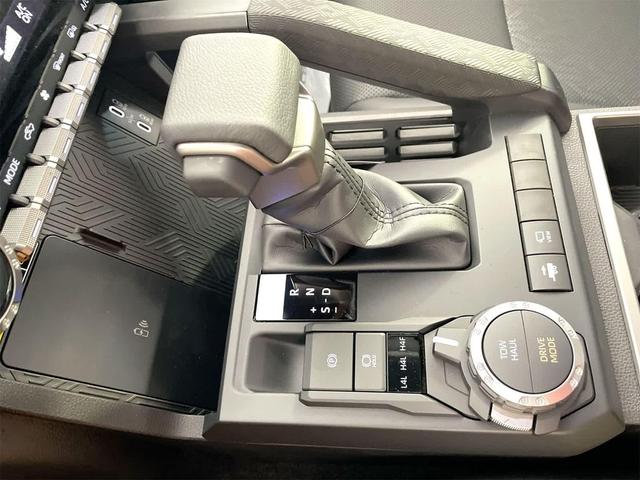 Photo of 2025 Wind Chill Pearl Toyota Tacoma