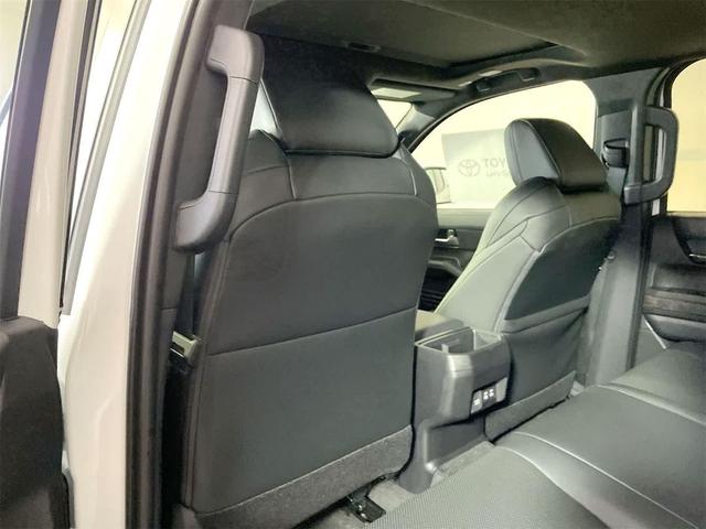 Photo of 2025 Wind Chill Pearl Toyota Tacoma
